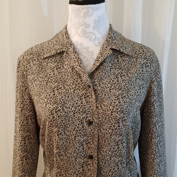 Evan Picone button down blouse - Picture 2 of 7